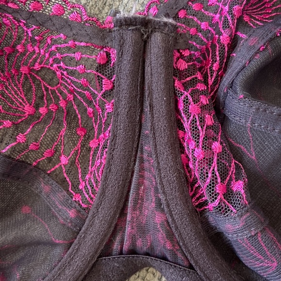 Fit Fully Yours size 32I non padded wired lace bra - Picture 8 of 9